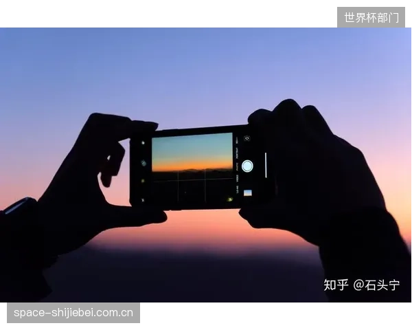 OMEGA新一代相机采用2048像素垂直分辨率感光芯片,显著优化了夜间或恶劣光照条件下的成像清晰度 OMEGA新一代相机采用2048像素垂直分辨率感光芯片,显著优化了夜间或恶劣光照条件下的成像清晰度